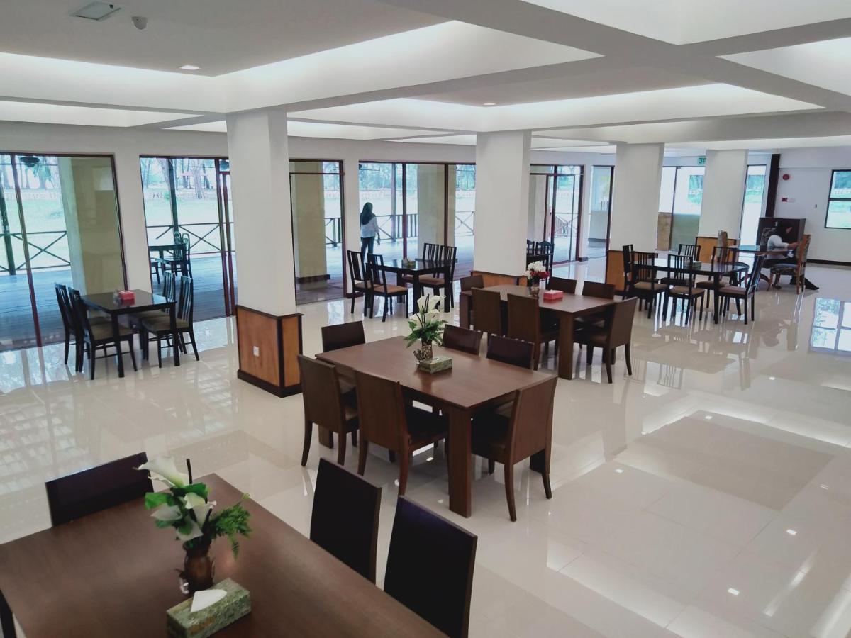 Temu Primula Hotel Kampong Seberang Timor Eksteriør billede